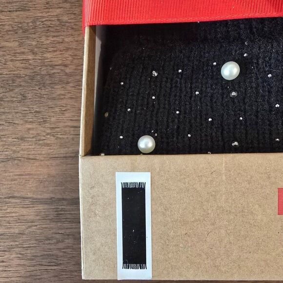 NIB Lucky Hat and Scarf Set